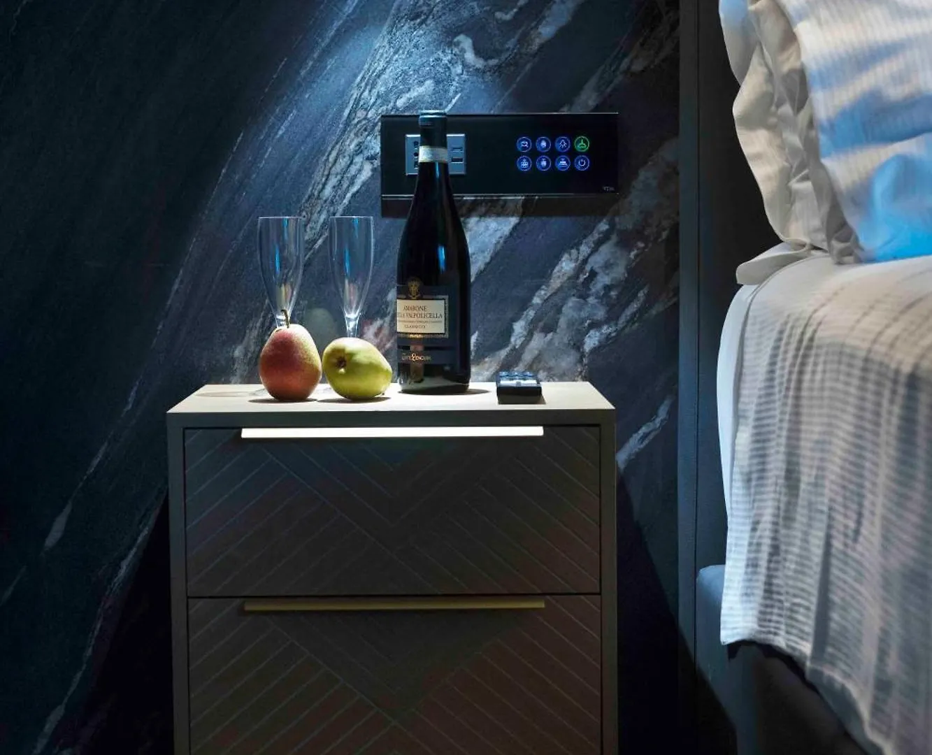 Boutique Hotel سيرمِيوني